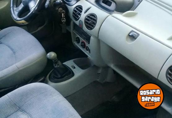 Utilitarios - Renault Cruze 2003 Diesel 303000Km - En Venta