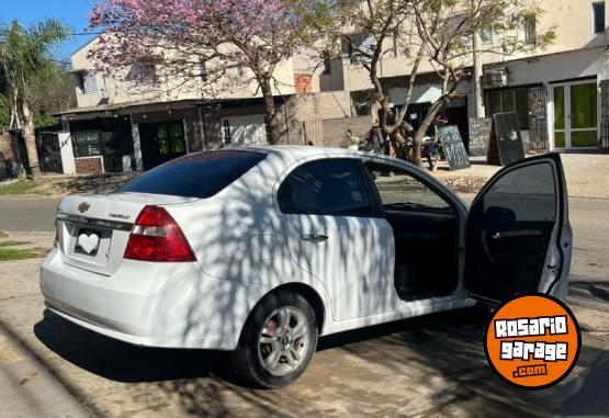 Autos - Chevrolet Aveo 2011 GNC 170000Km - En Venta