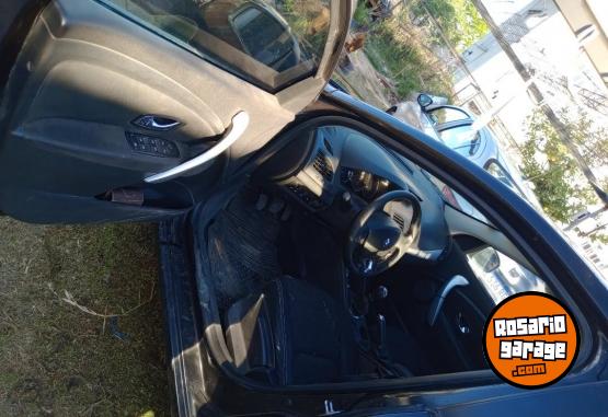 Autos - Renault Dynamique 2.0 16v 2014 GNC 194500Km - En Venta