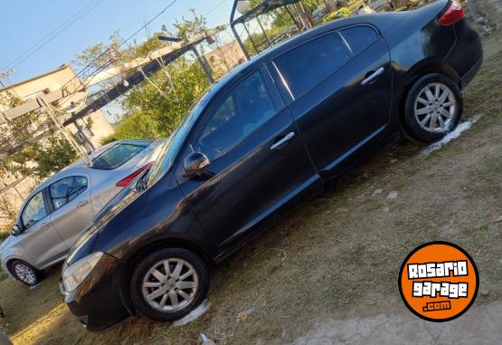 Autos - Renault Dynamique 2.0 16v 2014 GNC 194500Km - En Venta