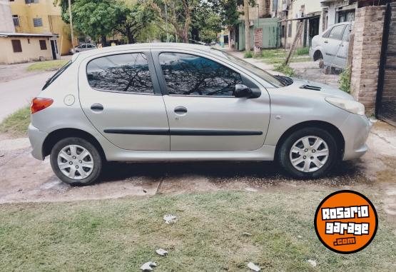 Autos - Peugeot 2012 , 207 active 1.4 2012 Nafta 157000Km - En Venta