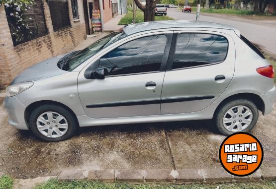 Autos - Peugeot 2012 , 207 active 1.4 2012 Nafta 157000Km - En Venta