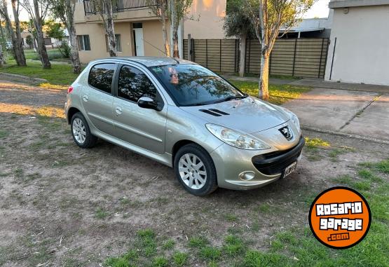 Autos - Peugeot 207 2009 Nafta 134000Km - En Venta