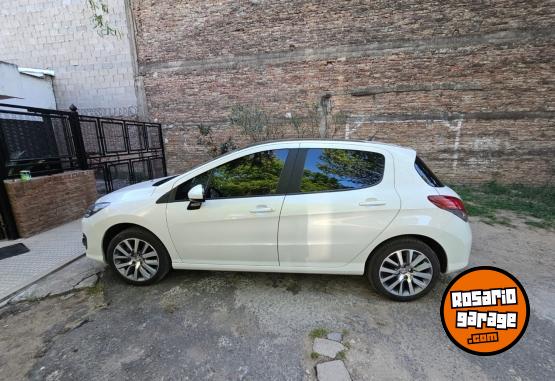 Autos - Peugeot 308 2021 Nafta 45000Km - En Venta