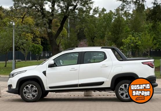 Camionetas - Fiat Strada volcano 2021 Nafta 8000Km - En Venta