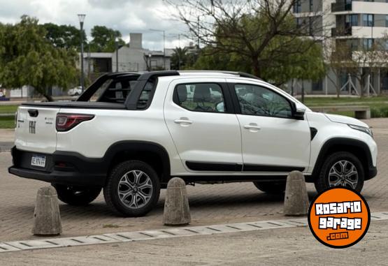 Camionetas - Fiat Strada volcano 2021 Nafta 8000Km - En Venta