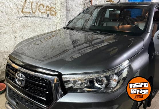 Camionetas - Toyota Hilux srx 2019 Diesel 276000Km - En Venta