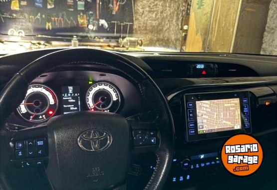 Camionetas - Toyota Hilux srx 2019 Diesel 276000Km - En Venta