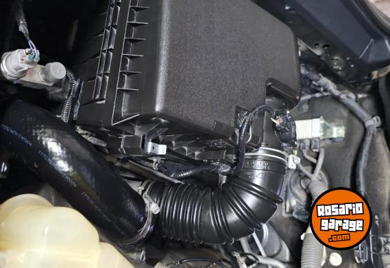 Camionetas - Toyota Hilux srx 2019 Diesel 276000Km - En Venta