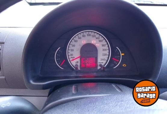 Autos - Volkswagen Suran 2009 GNC 266000Km - En Venta
