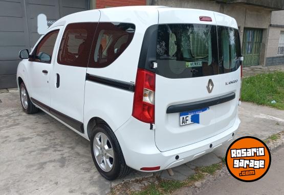 Utilitarios - Renault Kangoo 2022 GNC - En Venta