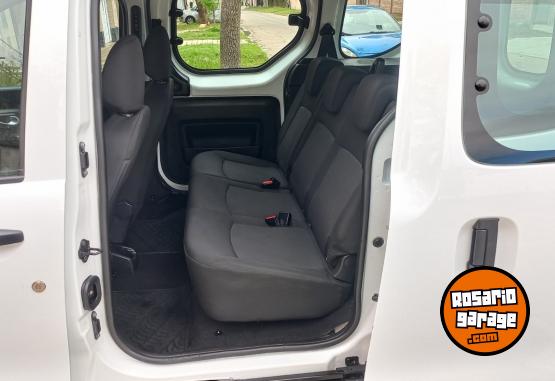 Utilitarios - Renault Kangoo 2022 GNC - En Venta