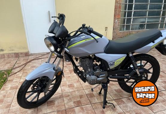 Motos - Motomel Serie 2 full 2025 Nafta 9000Km - En Venta