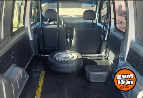 Utilitarios - Renault KANGOO CONFORT PH3 FURGÓN 2016 GNC 134133Km - En Venta