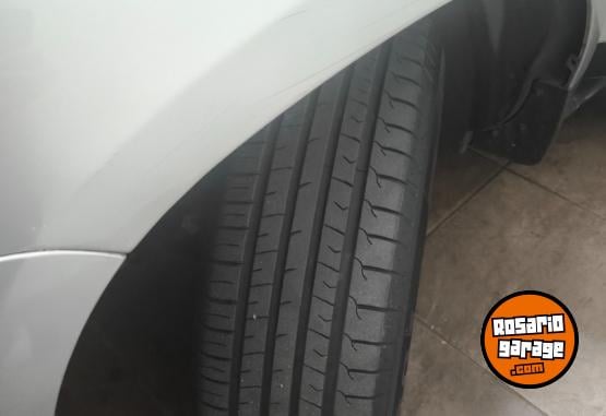 Camionetas - Renault Duster 2016 GNC 96000Km - En Venta