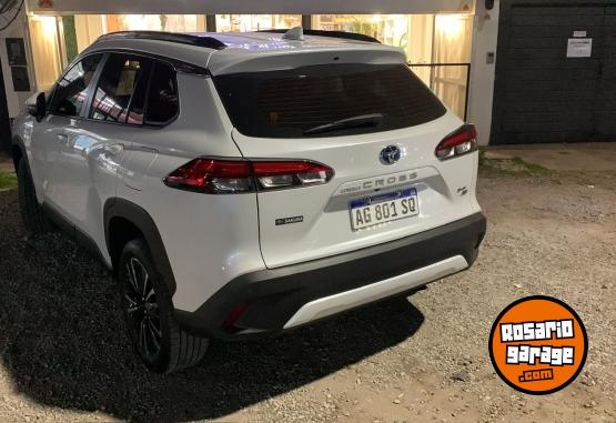 Autos - Toyota SEG CVT 2024 Electrico / Hibrido 30000Km - En Venta
