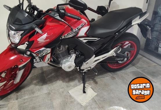 Motos - Honda Cb250 Twister 2022 Nafta 6100Km - En Venta