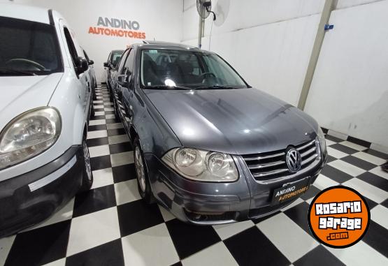 Autos - Volkswagen Bora 2011 Nafta 155400Km - En Venta