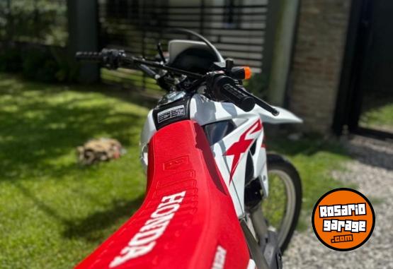 Motos - Honda Tornado 2018 Nafta 41384Km - En Venta