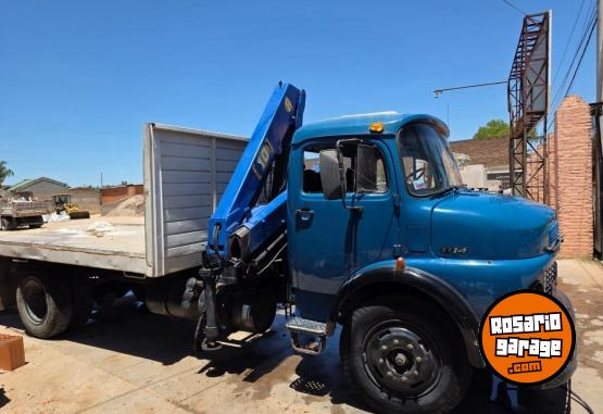 Camiones y Grúas - Mercedes Benz 1114/1518 con hidrogrua - En Venta