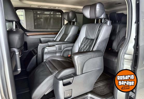 Utilitarios - Toyota Hiace VX PREMIUM 2023 Diesel 130000Km - En Venta