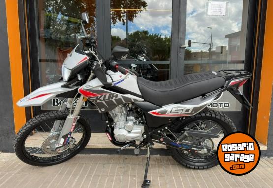 Motos - Motomel SKUA SILVER 2025 Nafta 4400Km - En Venta