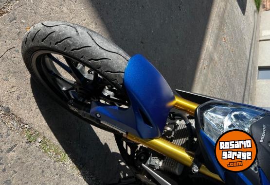 Motos - Honda Cb 300 F 2026 Nafta 5800Km - En Venta