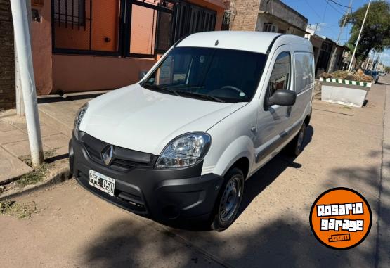 Utilitarios - Renault Kangoo 2016 Nafta 168000Km - En Venta