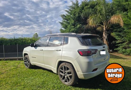 Camionetas - Jeep Compass serie S 2024 Nafta 30000Km - En Venta