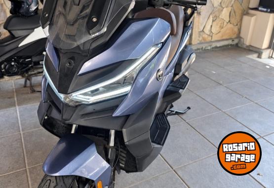 Motos - Voge SR4 Max Pro 2024 Nafta 2700Km - En Venta