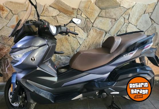 Motos - Voge SR4 Max Pro 2024 Nafta 2700Km - En Venta
