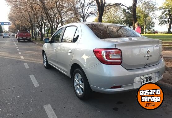 Autos - Renault LOGAN PRIVILEGE 1.6 16 V 2016 Nafta 101000Km - En Venta