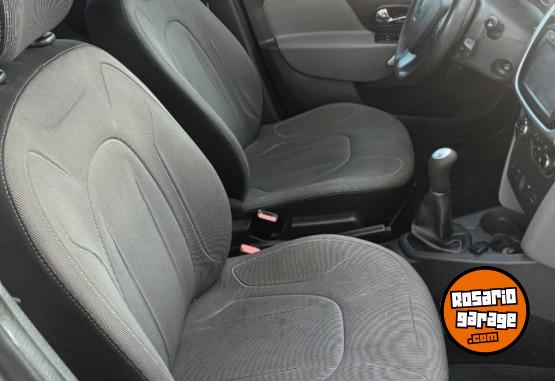 Autos - Renault LOGAN PRIVILEGE 1.6 16 V 2016 Nafta 101000Km - En Venta