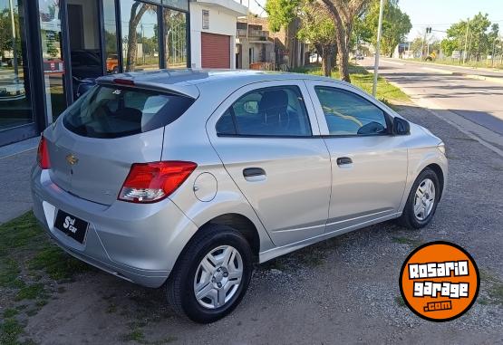 Autos - Chevrolet Onix 1.6 joy 2017 GNC 122000Km - En Venta