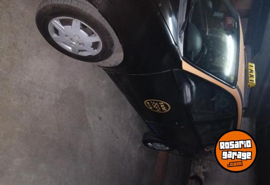 Autos - Chevrolet Classic 2016 GNC 100000Km - En Venta