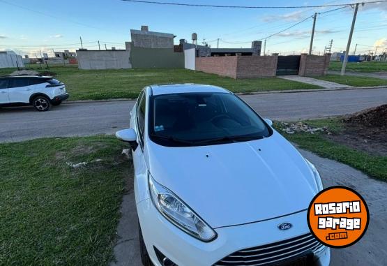 Autos - Ford Fiesta 2015 Nafta 114000Km - En Venta