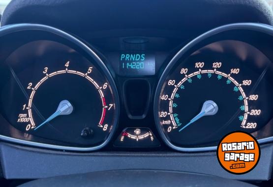 Autos - Ford Fiesta 2015 Nafta 114000Km - En Venta