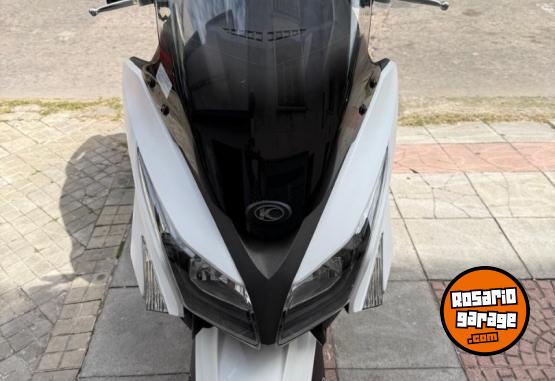 Motos - Kymco X town 250 2023 Nafta 7600Km - En Venta