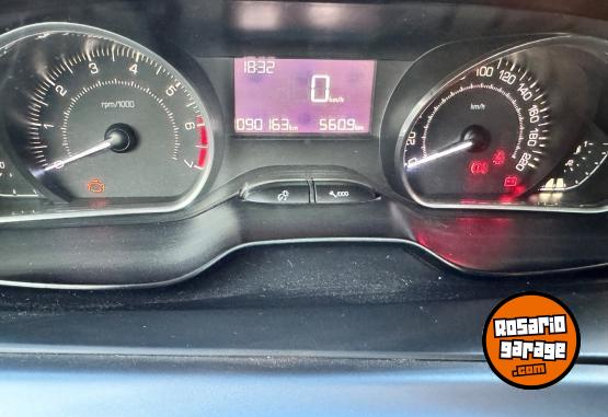 Autos - Peugeot 208 1.6 Feline 2013 Nafta 90000Km - En Venta