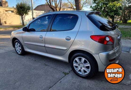 Autos - Peugeot 207 2013 Nafta 110000Km - En Venta