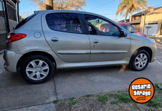 Autos - Peugeot 207 2013 Nafta 110000Km - En Venta