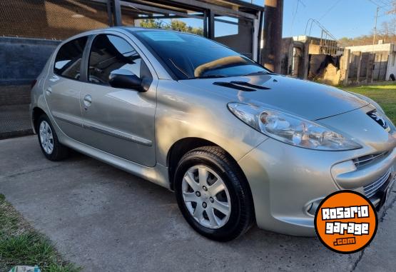 Autos - Peugeot 207 2013 Nafta 110000Km - En Venta
