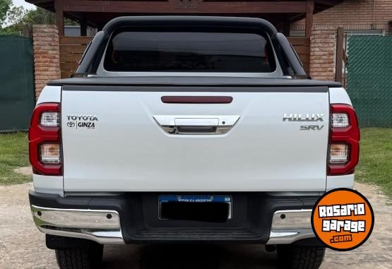 Camionetas - Toyota Hilux SRV 2025 Diesel 36000Km - En Venta