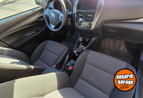 Autos - Toyota Yaris 2022 Nafta 37000Km - En Venta