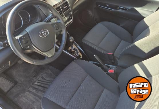 Autos - Toyota Yaris 2022 Nafta 37000Km - En Venta