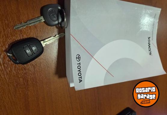 Autos - Toyota Yaris 2022 Nafta 37000Km - En Venta