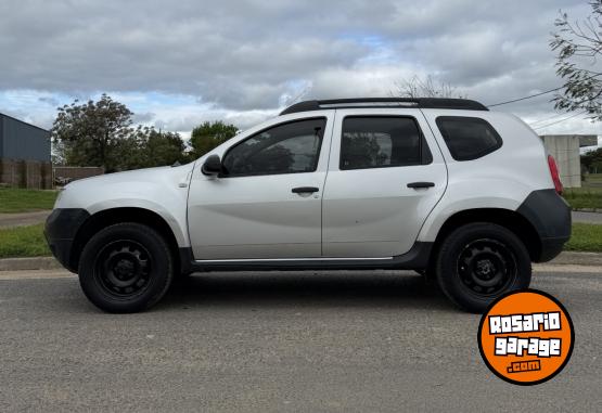 Autos - Renault Duster 2011 GNC 240000Km - En Venta