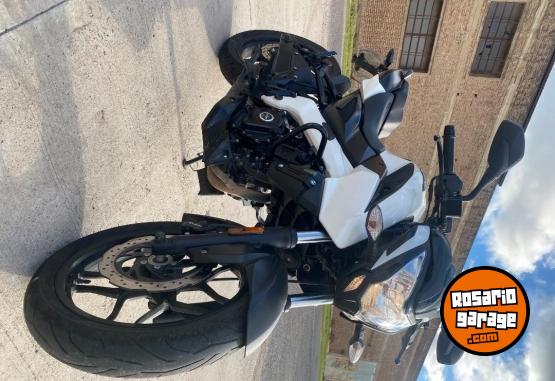 Motos - Bajaj Rouser ns200 2023 Nafta 16400Km - En Venta