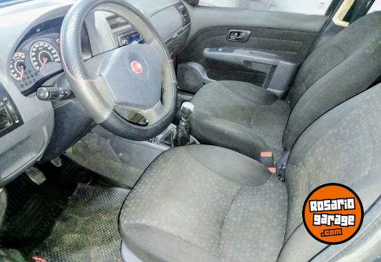Autos - Fiat Siena attractive 2011 Nafta 145000Km - En Venta
