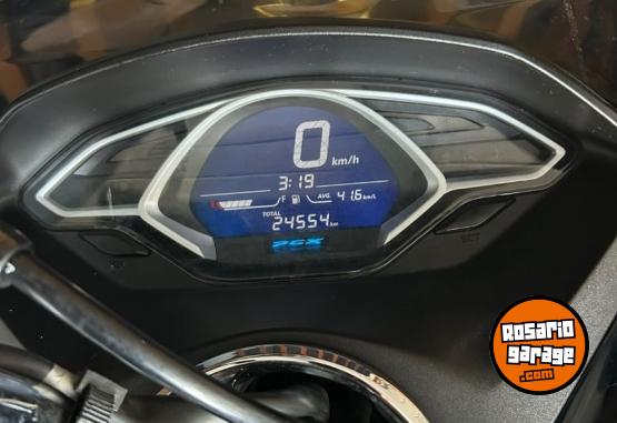 Motos - Honda PCX 150 2020 Nafta 25000Km - En Venta